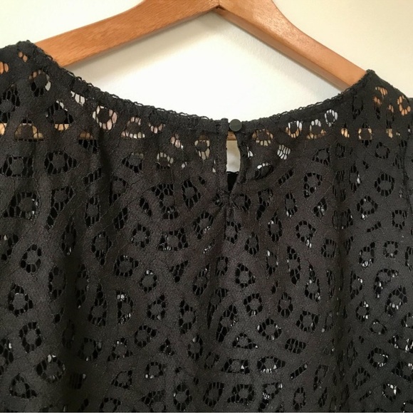Elegant Lacey Ann Taylor top EUC - Picture 5 of 5